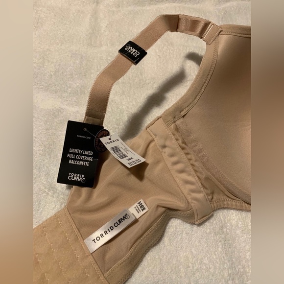 #265 - NWT Torrid Beige T-shirt 360 Smoothing, Full Coverage Balconette Bra, 38H - Picture 9 of 16